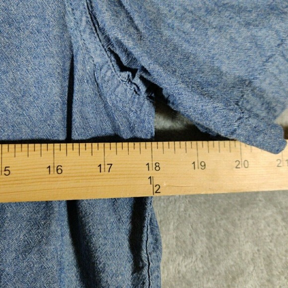 Old Navy Shirt Mens‎ Medium Blue Classic Fit Chambray Short Sleeve Button Up - Picture 5 of 7
